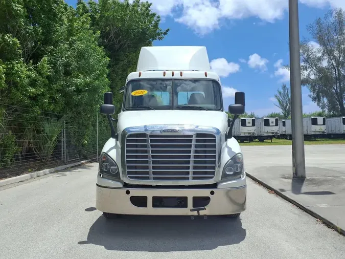 2020 FREIGHTLINER/MERCEDES CASCADIA 125da6f663056960b0e7f30a019cf4d89f1