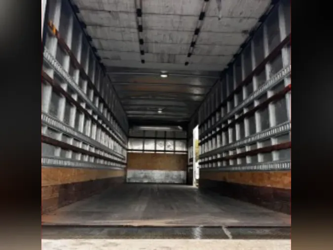 2019 FREIGHTLINER/MERCEDES M2 106