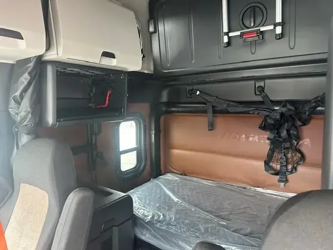 2022 Freightliner Cascadia