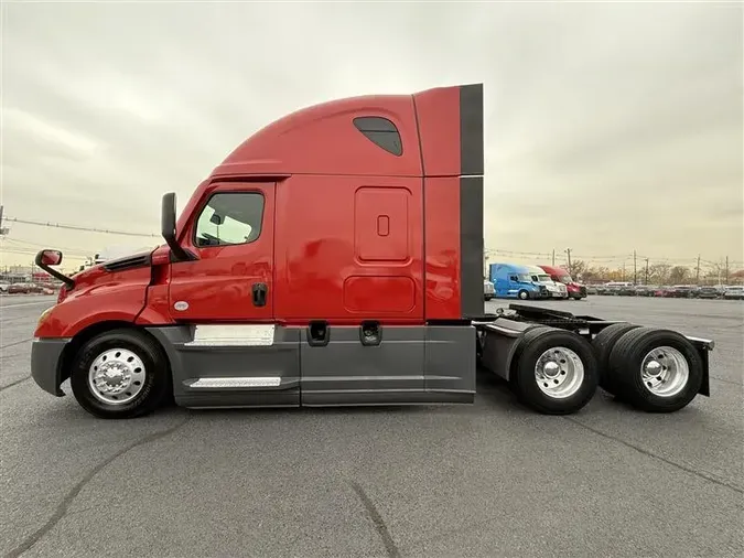 2021 FREIGHTLINER CASCADIA