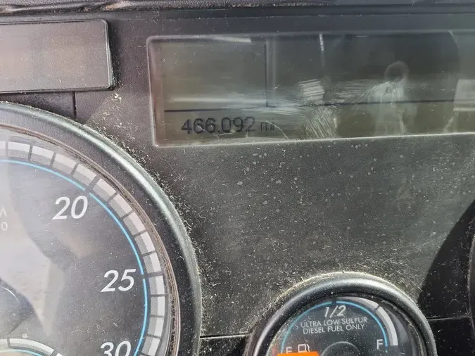 2017 FREIGHTLINER/MERCEDES CASCADIA 113