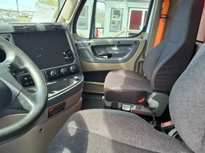 2018 FREIGHTLINER/MERCEDES CASCADIA 125da7d532ebf310dd2cd613efbea001eaf