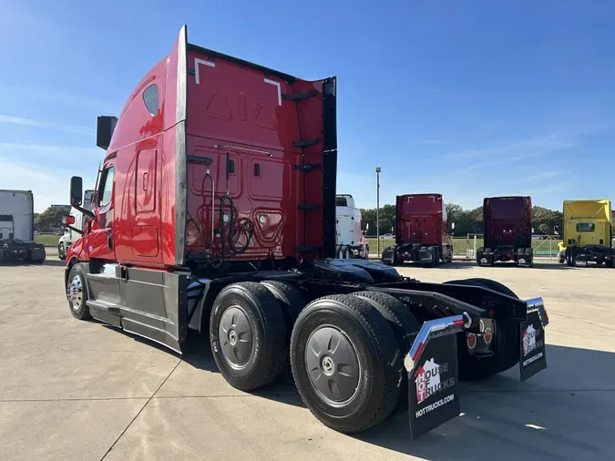 2021 Freightliner Cascadia