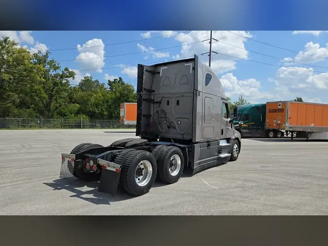 2023 Freightliner Cascadia