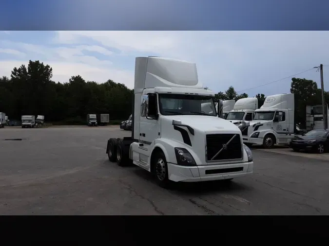2018 Volvo VNL300da82d41e79e2e5bc0793293cb4c8e46f