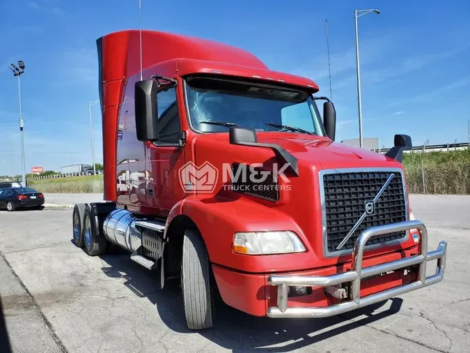 2017 VOLVO VNM64T630