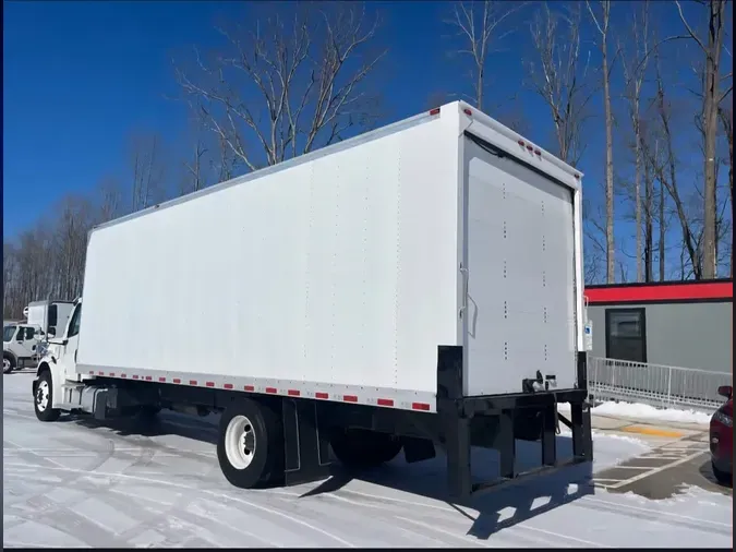 2018 FREIGHTLINER/MERCEDES M2 106