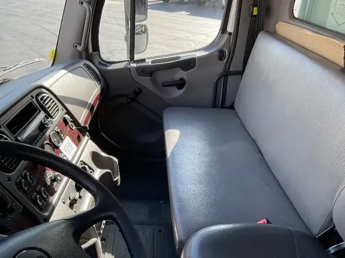 2018 Freightliner M2