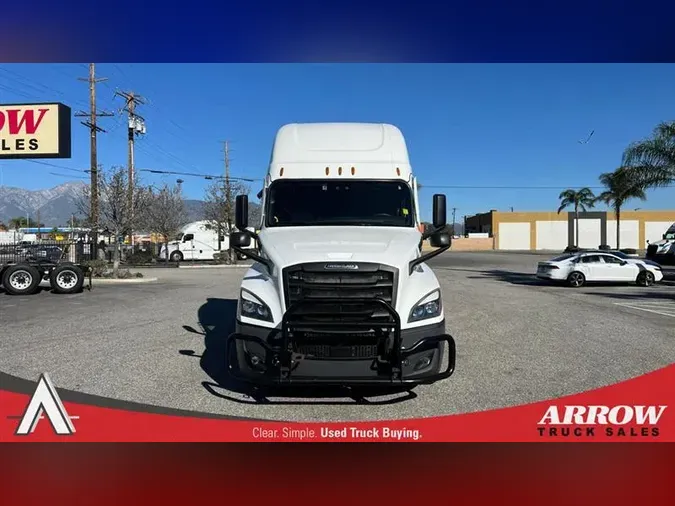 2022 FREIGHTLINER CA126