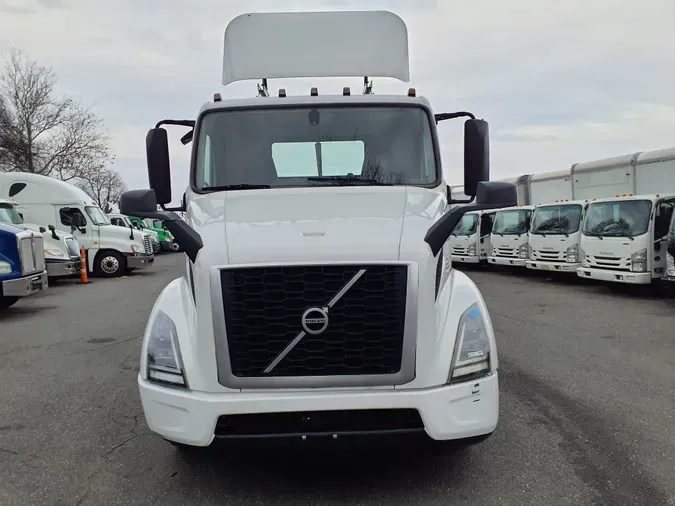 2019 VOLVO VNL