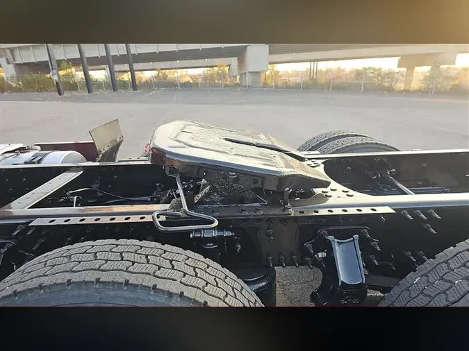 2022 VOLVO VNL64T300da8fb7dc43214b9189cda855beb46104