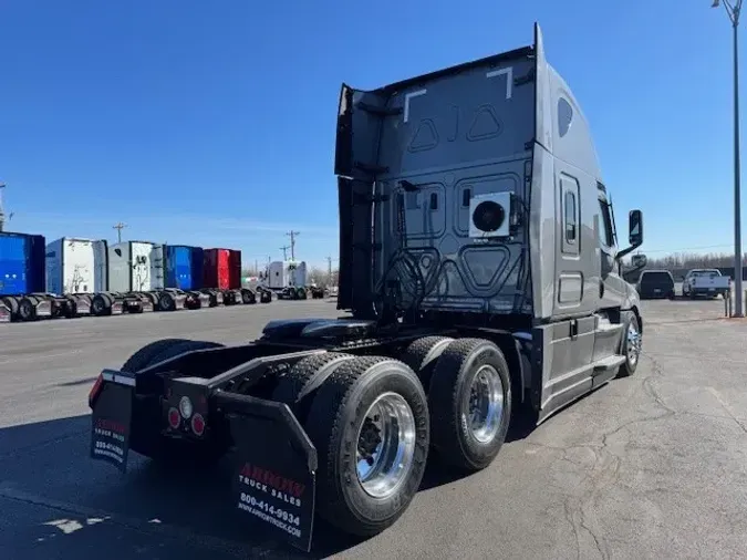 2021 FREIGHTLINER CASCADIA