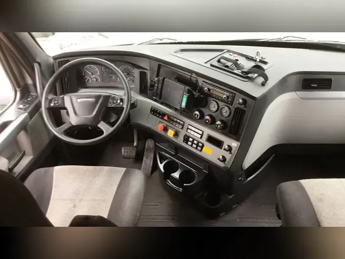 2020 Freightliner Cascadia