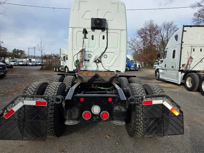 2020 FREIGHTLINER/MERCEDES CASCADIA 125da93ccedd83c4692078f549ce549a374