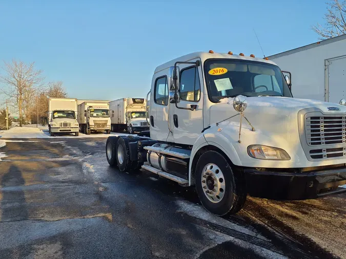 2016 FREIGHTLINER/MERCEDES M2 112