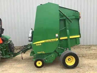 2010 John Deere 568