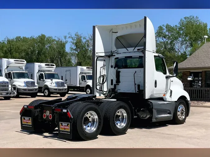 2022 INT LT625 6x4