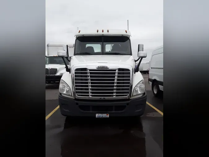 2017 FREIGHTLINER/MERCEDES CASCADIA 125