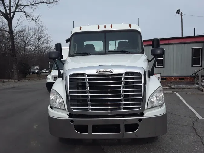 2018 FREIGHTLINER/MERCEDES CASCADIA 125