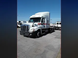 2017 Freightliner CASCADIA 125