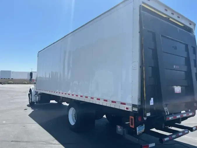 2018 FREIGHTLINER M2 106
