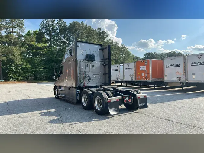 2021 Freightliner Cascadia