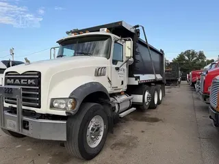 2008 MACK GRANITE GU713