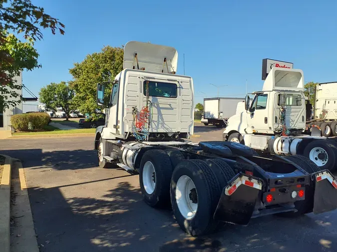 2018 VOLVO VNL64TRACTOR