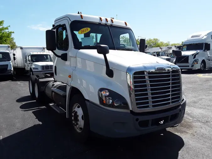 2018 FREIGHTLINER/MERCEDES CASCADIA 125