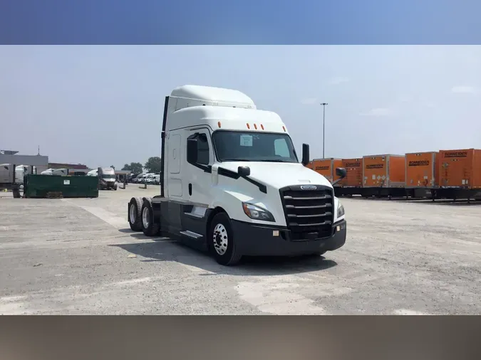 2020 Freightliner Cascadia 126daa4ceca885839a29834020e20a35d77