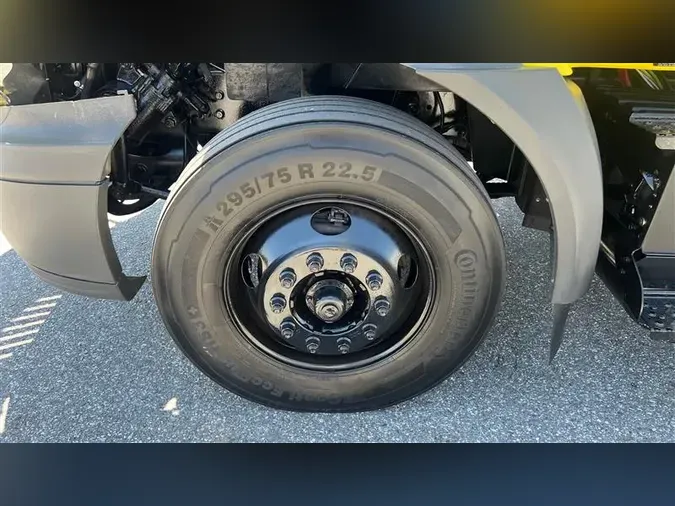2019 INTERNATIONAL RH613