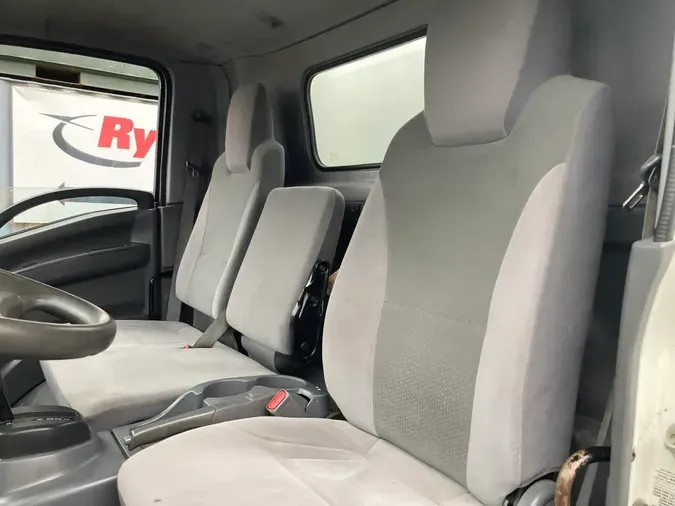 2018 ISUZU NPR HD