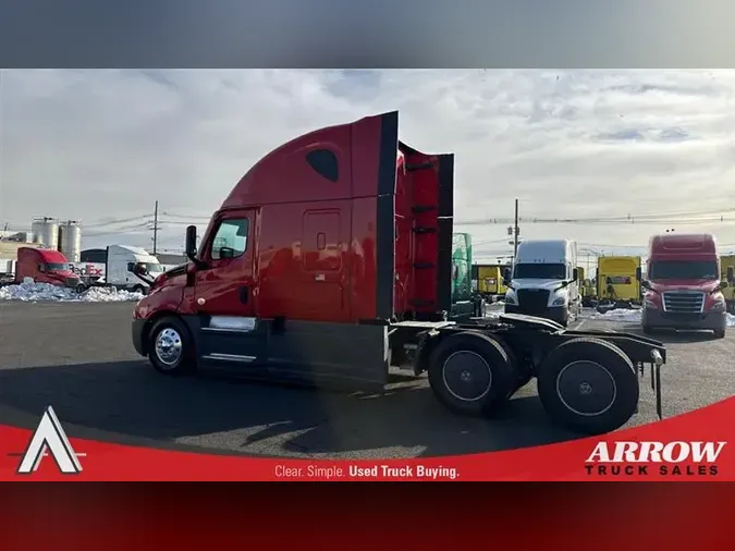 2022 FREIGHTLINER CA126