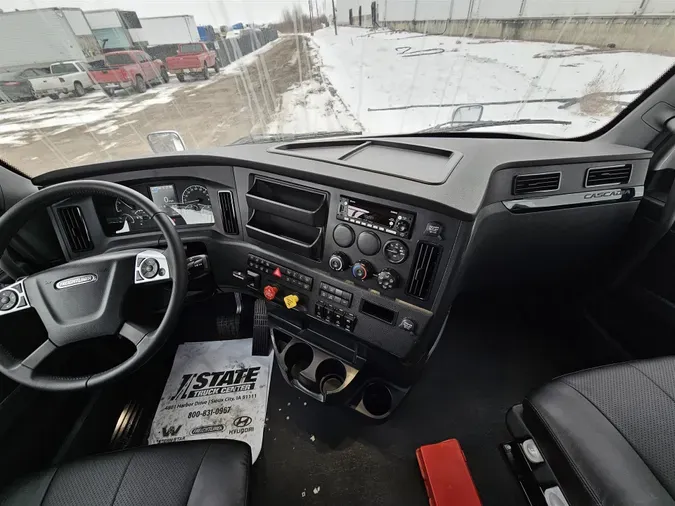 2025 Freightliner New Cascadia