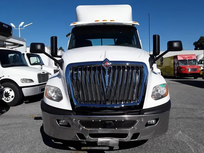 2018 NAVISTAR INTERNATIONAL LT625 DAYCAB T/A