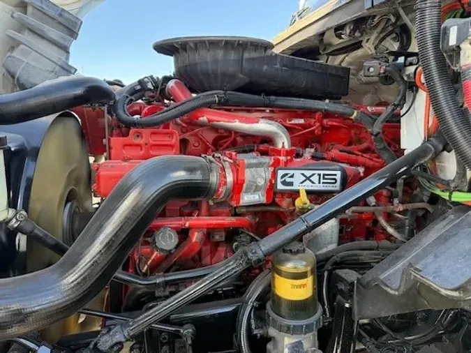 2018 International LT625