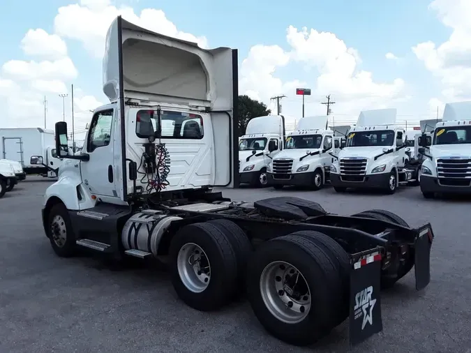 2020 NAVISTAR INTERNATIONAL LT625 DAYCAB T/A