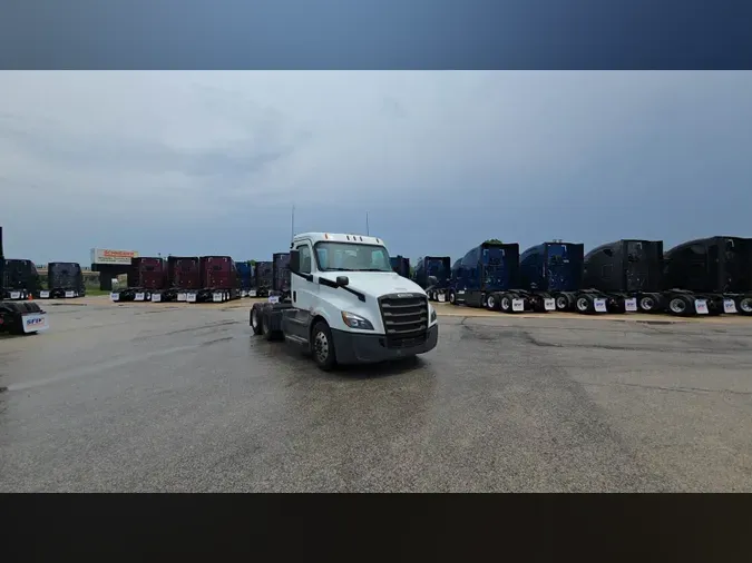2019 Freightliner Cascadia 126dab6fc4ac3814cfc2728520547b9de6c