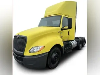 2023 International LT625