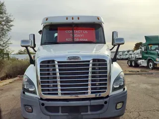 2018 FREIGHTLINER/MERCEDES CASCADIA 125