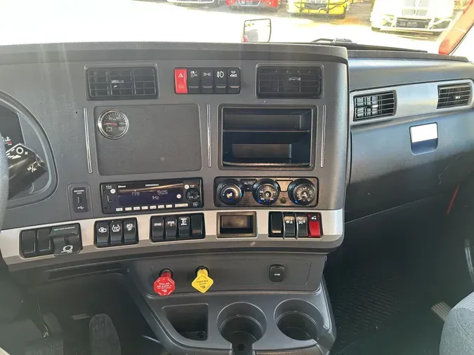 2024 Kenworth T680