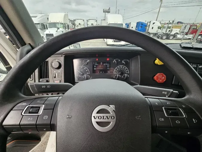 2020 VOLVO VNL64T760
