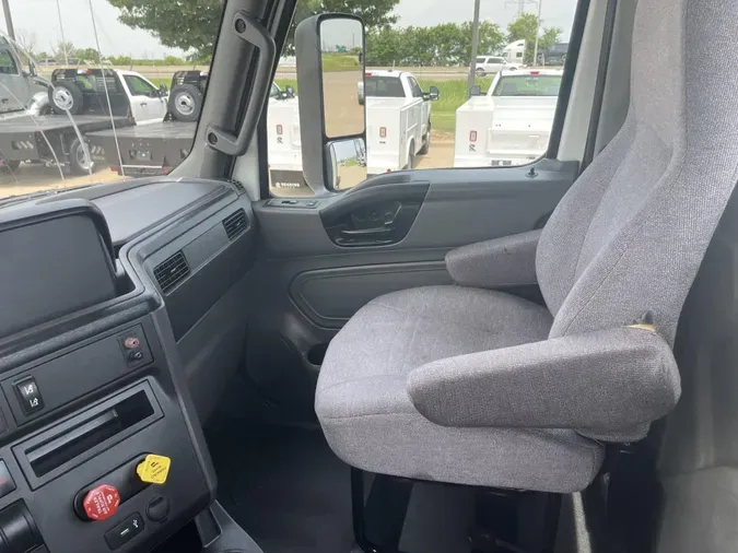 2019 International LT625