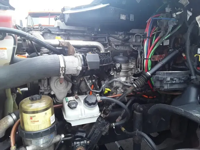 2019 FREIGHTLINER CASCADIA 125
