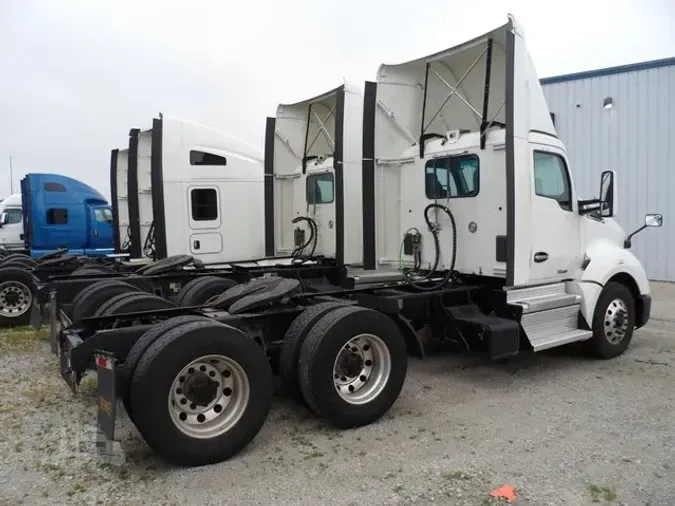 2023 FREIGHTLINER CASCADIA 116
