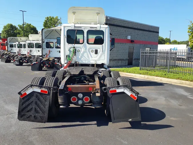 2014 FREIGHTLINER/MERCEDES CASCADIA 125