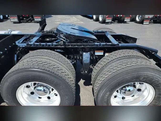 2020 FREIGHTLINER CA126