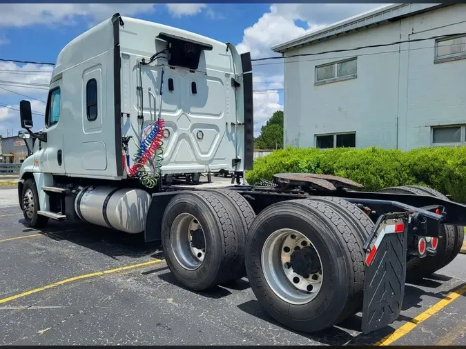 2020 FREIGHTLINER CASCADIA 125