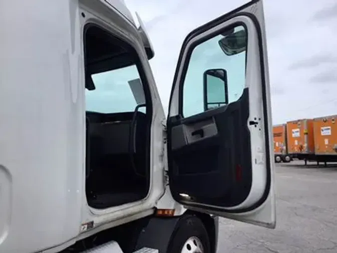 2019 Freightliner Cascadia