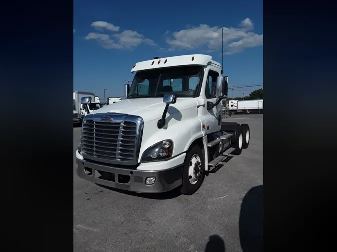 2019 FREIGHTLINER/MERCEDES CASCADIA 125dacc782d767c52eff38bf253f612288d